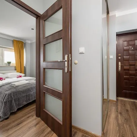 Market Square Corner Kuznicza By Renters Apartament *