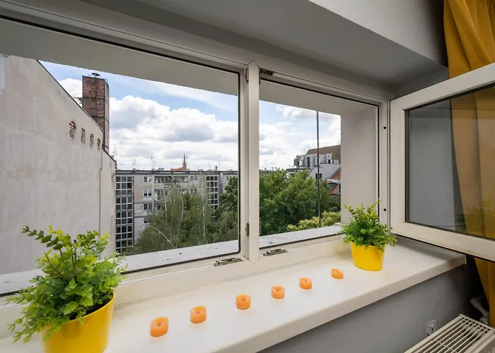 Market Square Corner Kuznicza By Renters