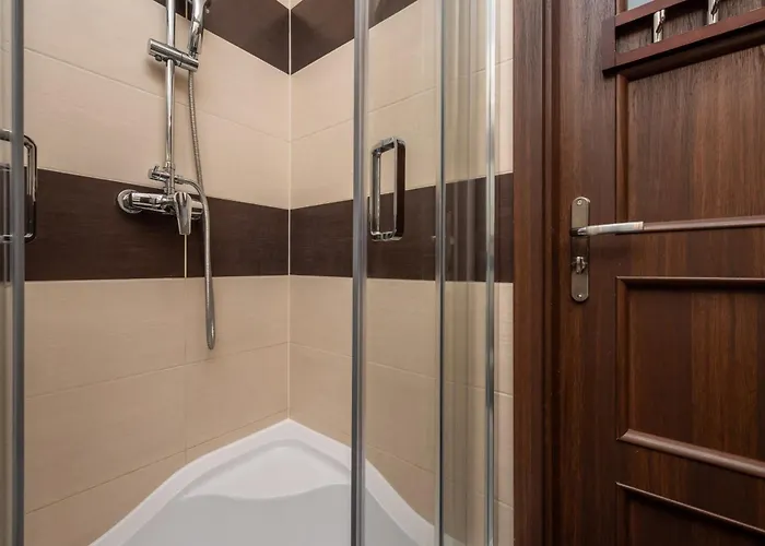 Market Square Corner Kuznicza By Renters * Wrocław